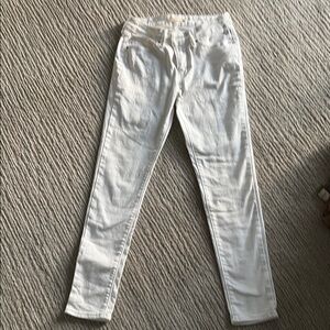 Levi’s skinny white jeans - worn once, excellent condition, sz 27/4